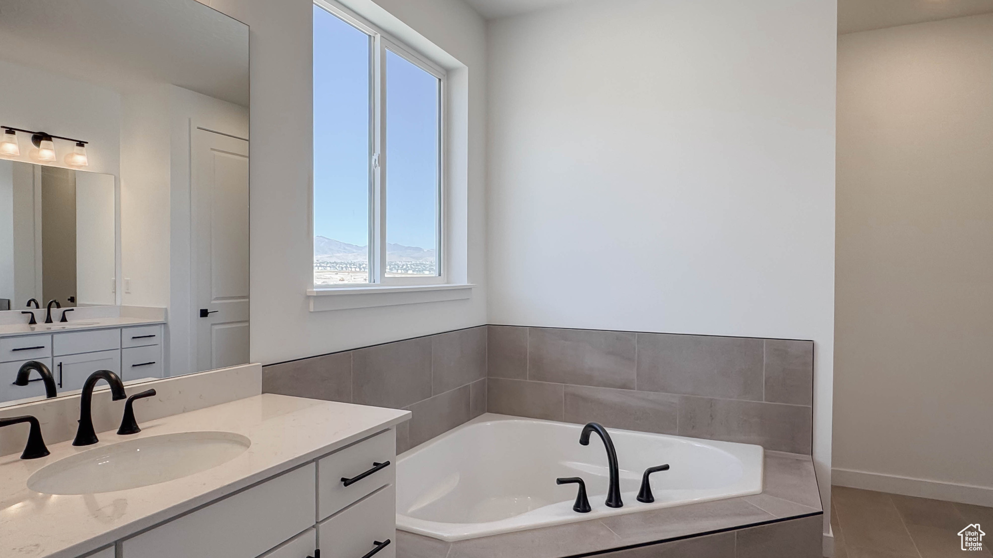 CANTON RIDGE - Residential