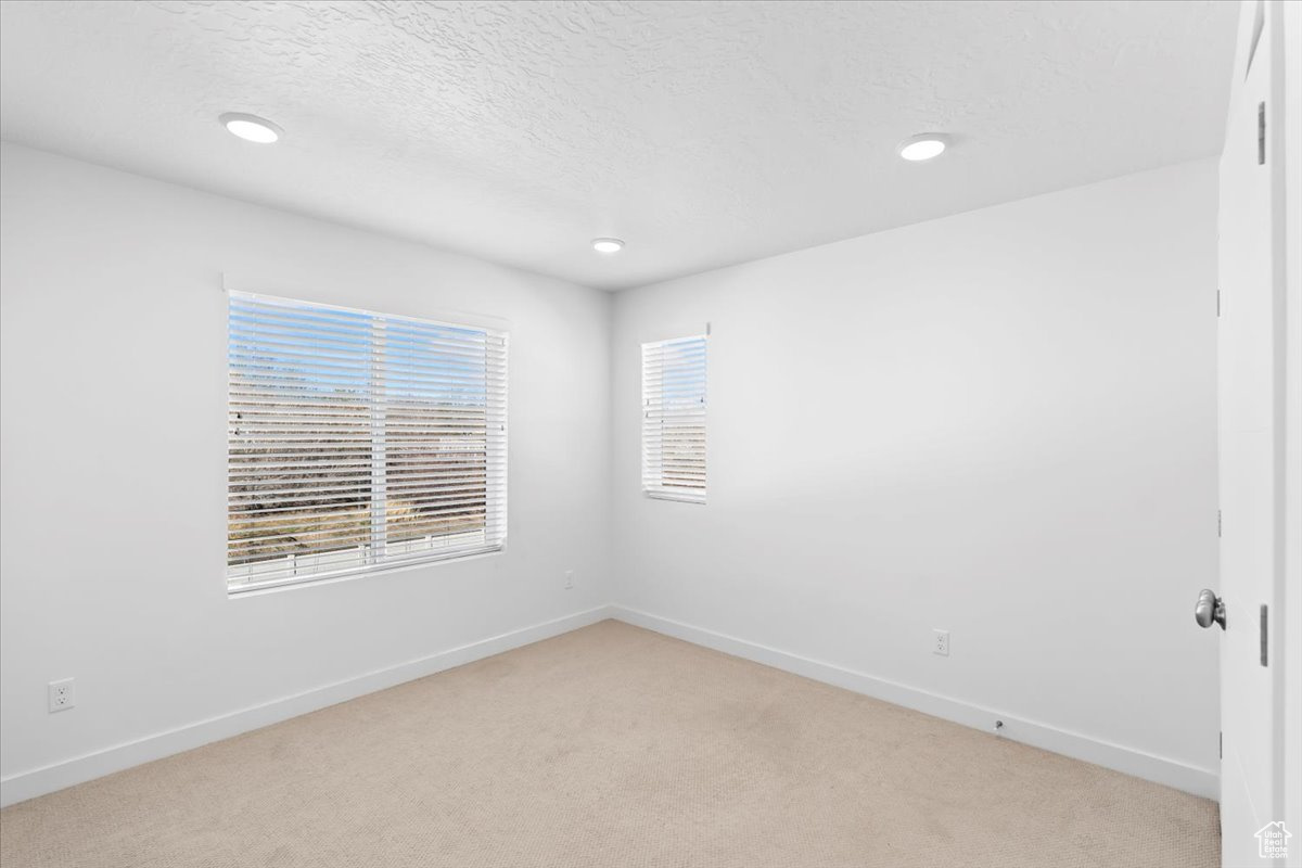 8366 S Valkyrie Way, West Jordan, Utah image 17