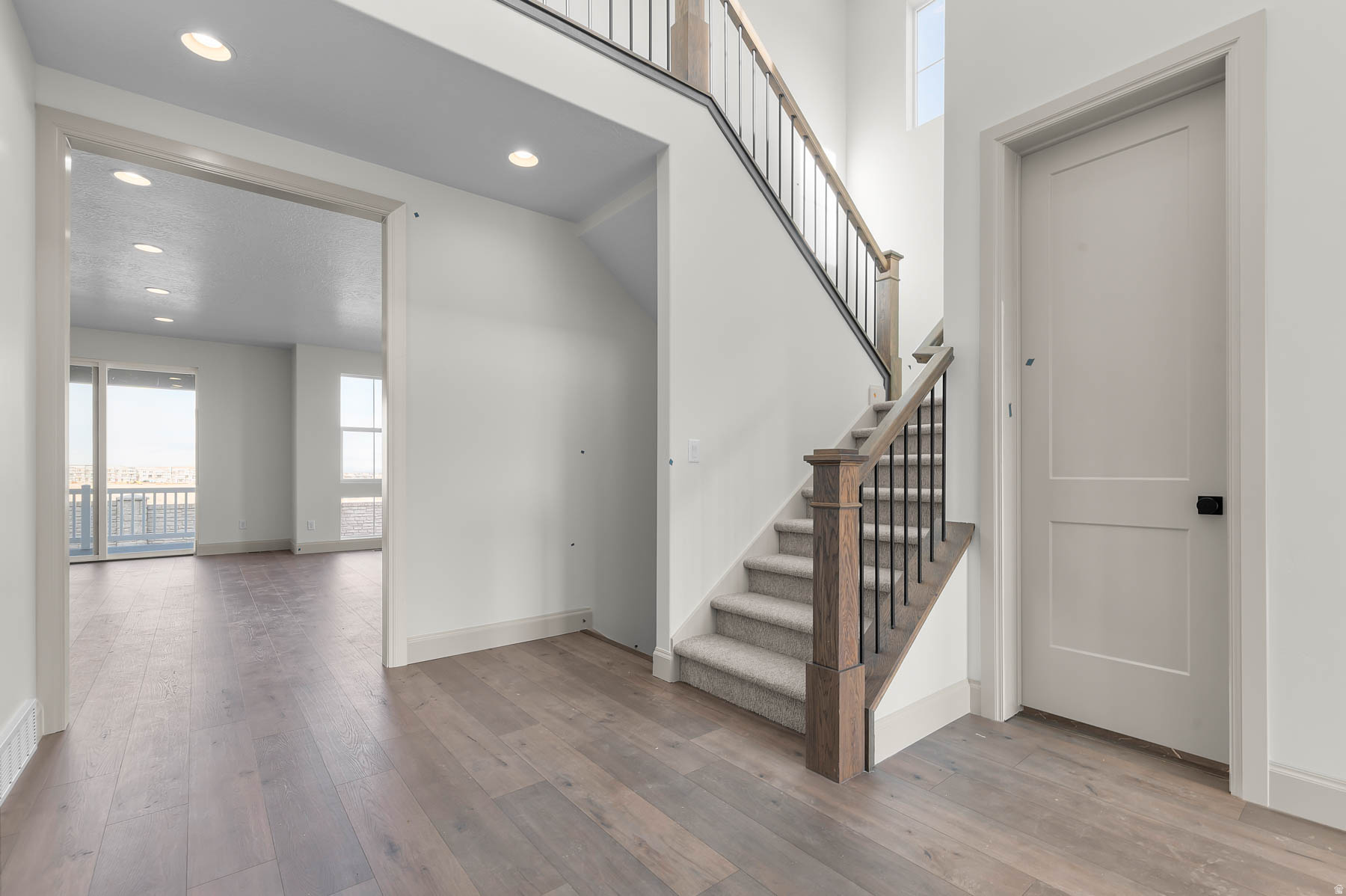 HIDDEN OAKS SIGNATURE 639 - Residential