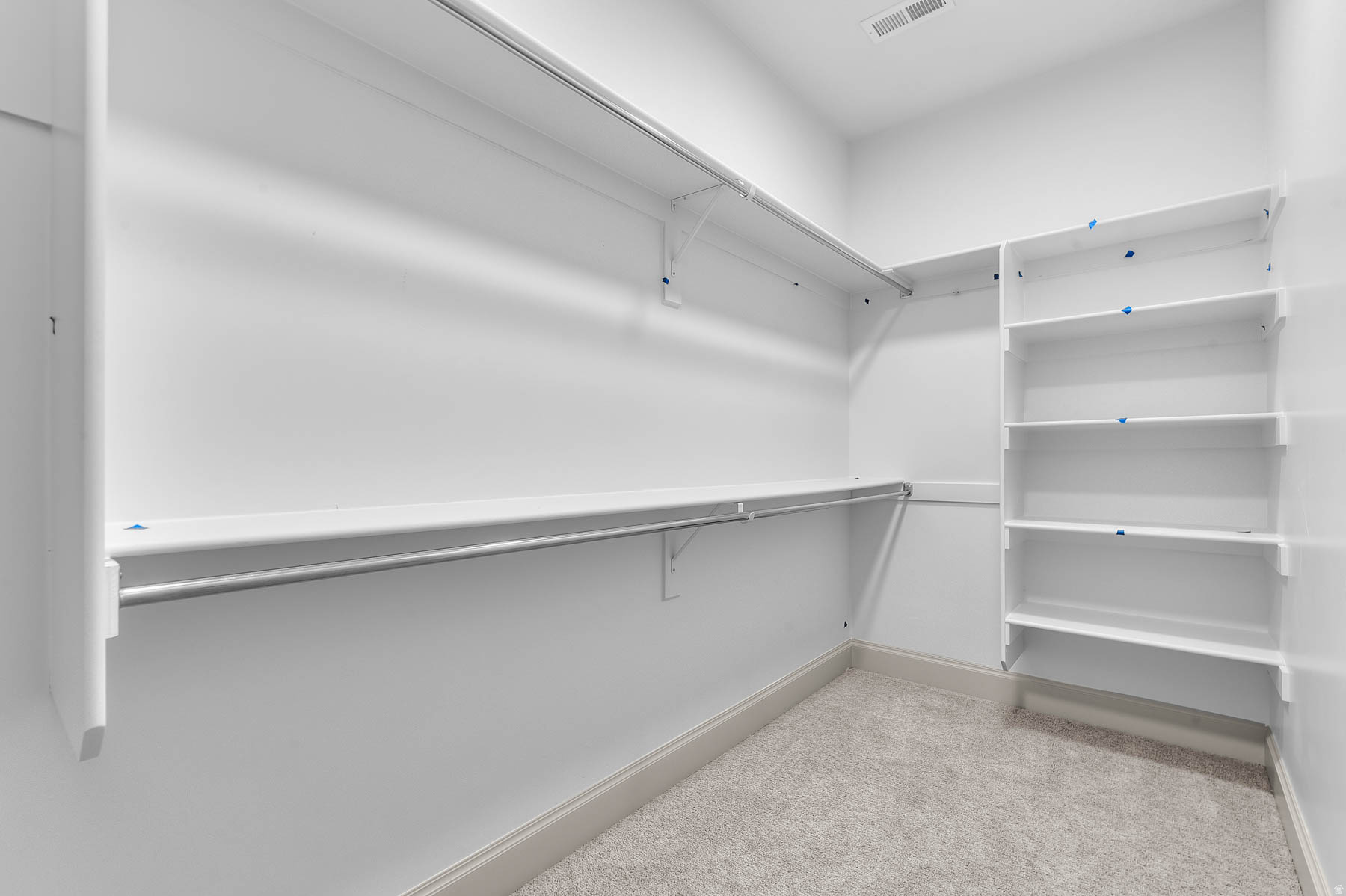 HIDDEN OAKS SIGNATURE 639 - Residential