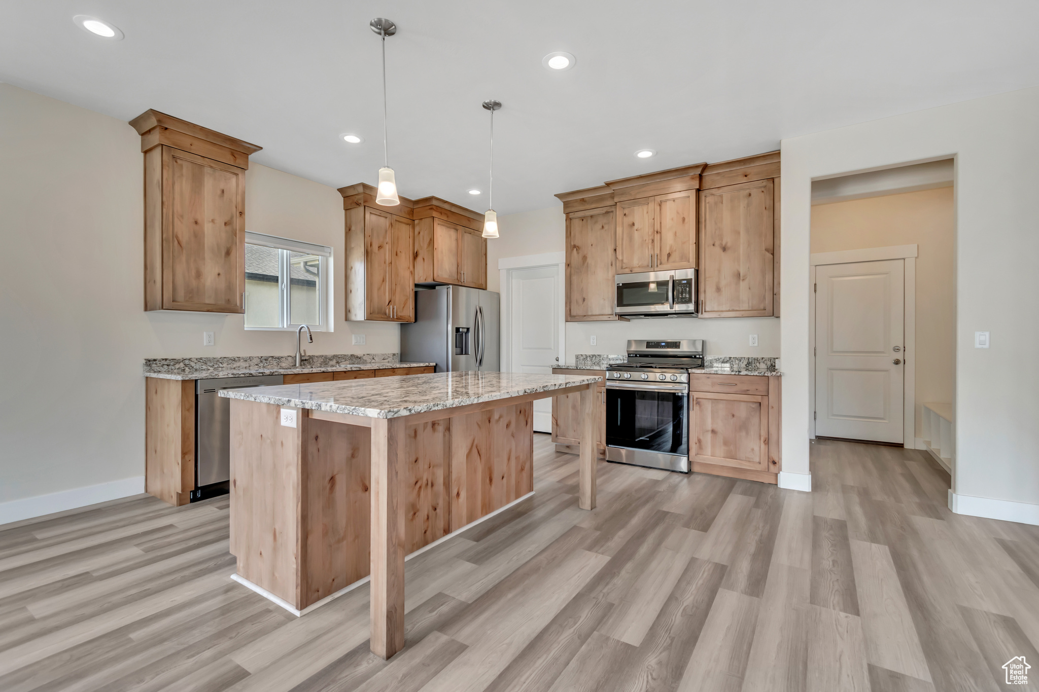 LONE TREE AT CIRCLE FIVE RANCH - Residential