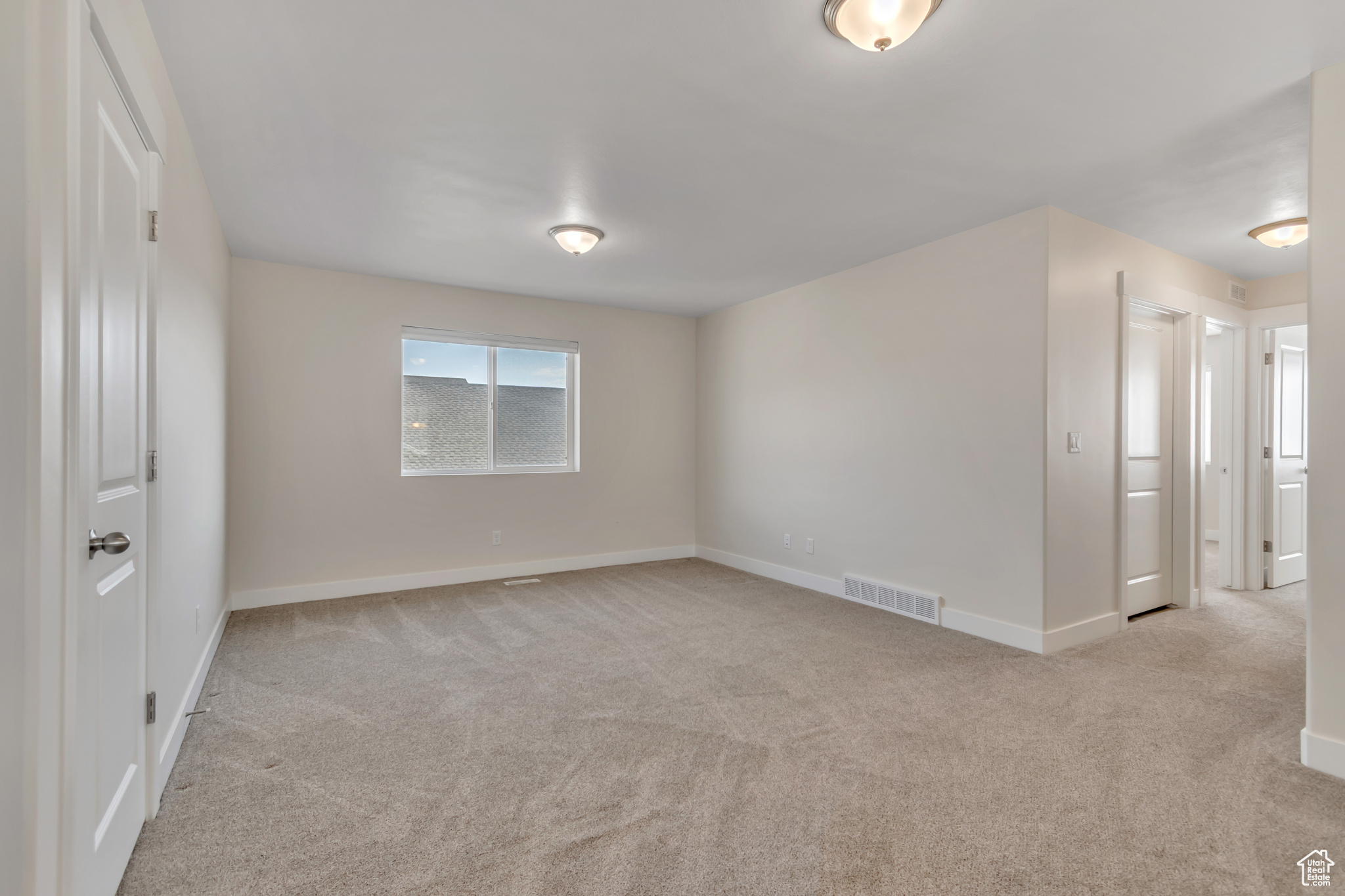 LONE TREE AT CIRCLE FIVE RANCH - Residential