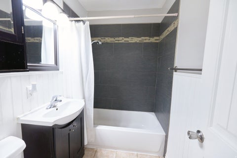 Tiny photo for 1504 N REID DR, Layton, UT 84041 (MLS # 2167352)