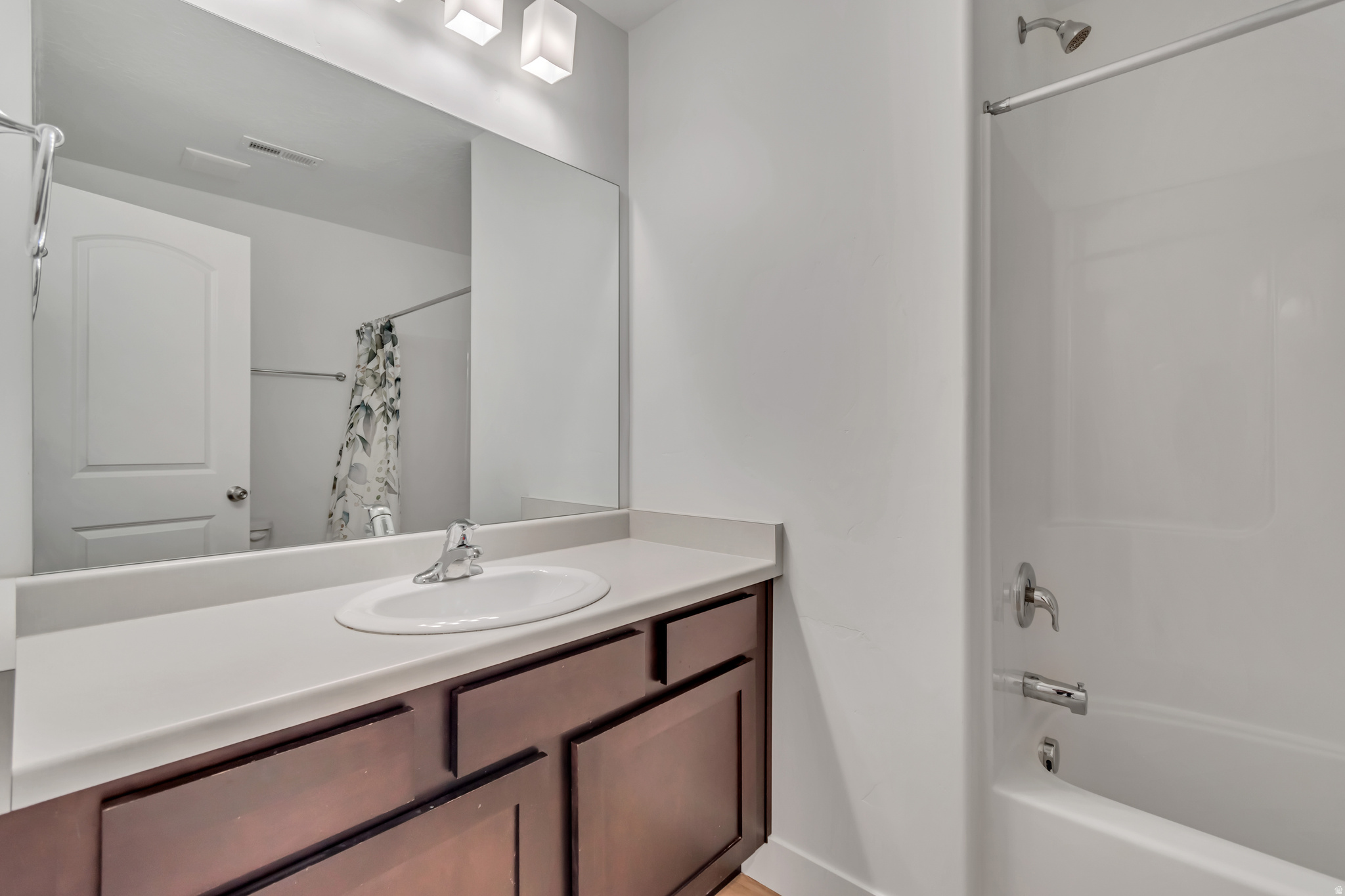 MOUNTAIN RIDGE - Residential