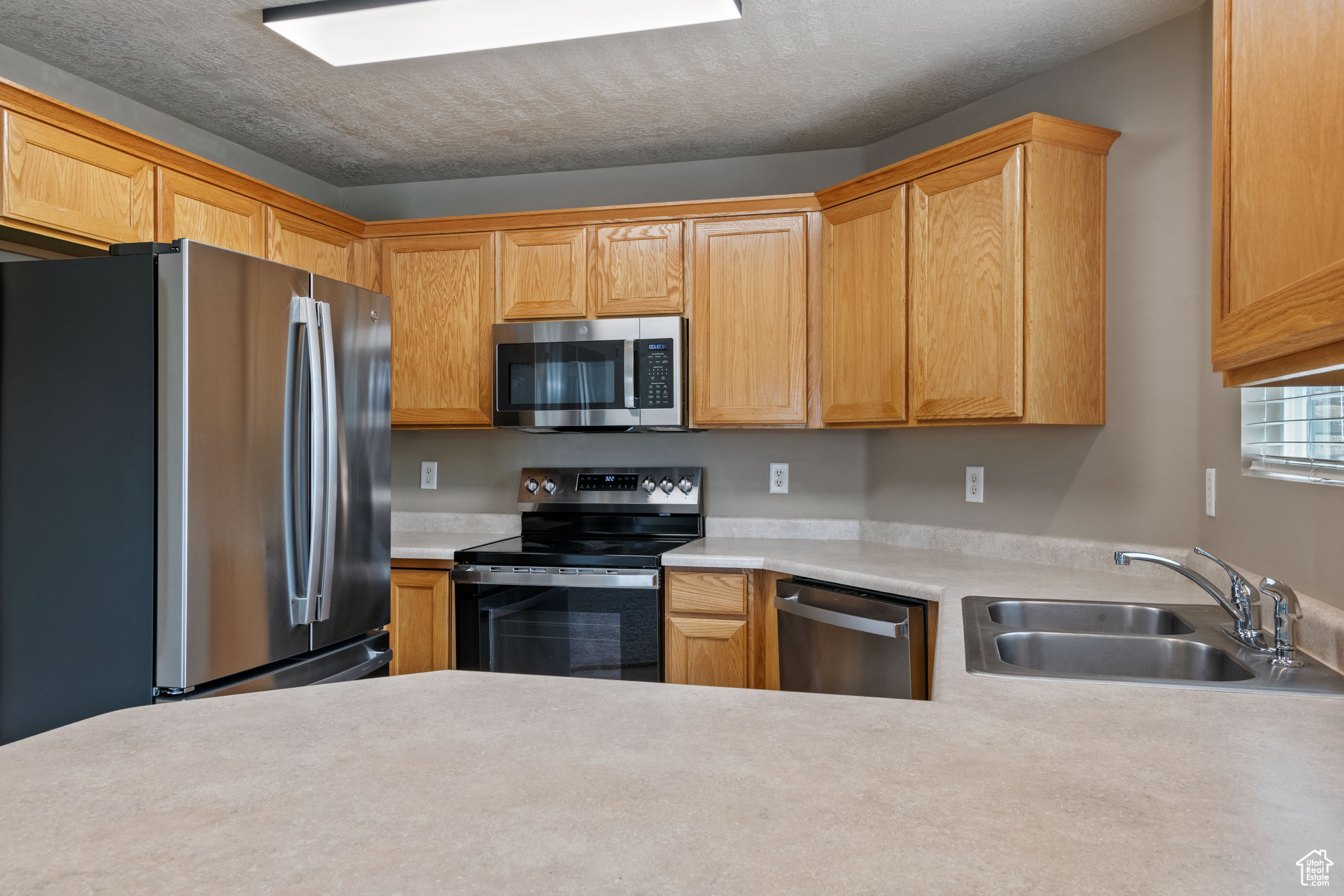 DRAPER PEAKS CONDOMINIUMS PHASE 8 - Residential