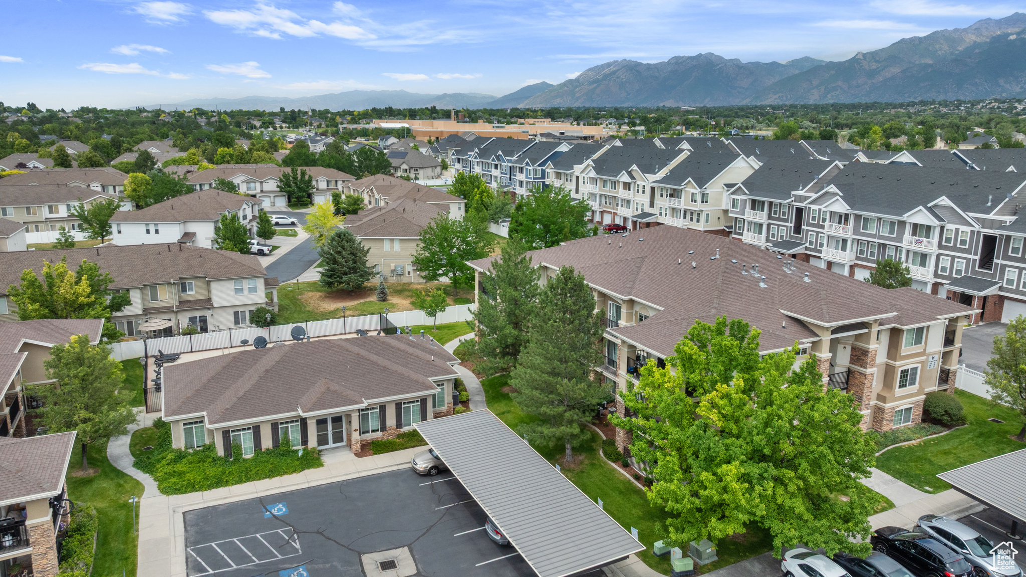 DRAPER PEAKS CONDOMINIUMS PHASE 8 - Residential