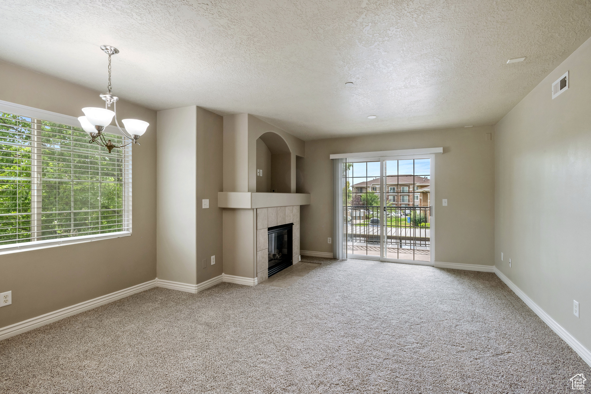 DRAPER PEAKS CONDOMINIUMS PHASE 8 - Residential