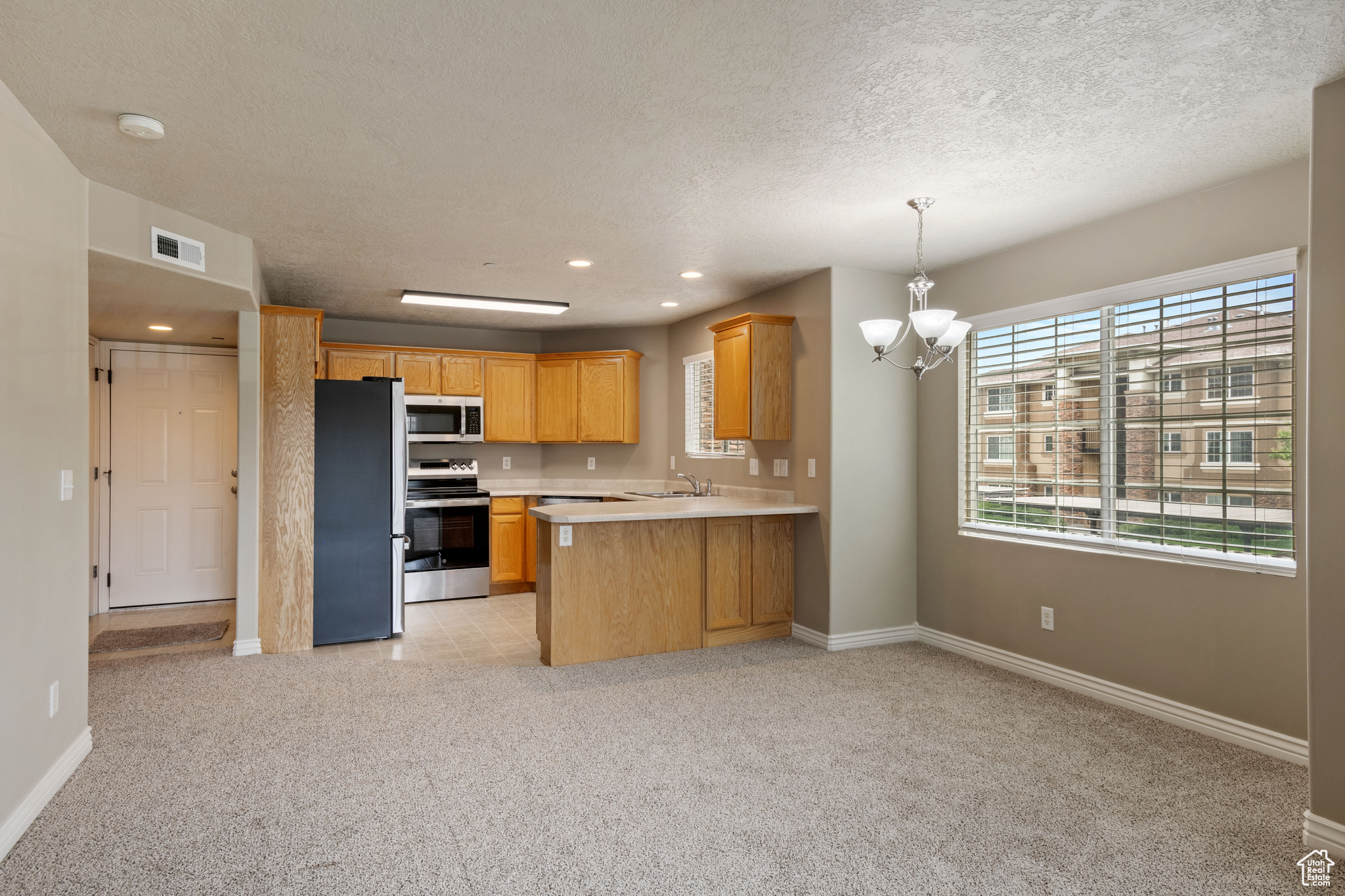 DRAPER PEAKS CONDOMINIUMS PHASE 8 - Residential