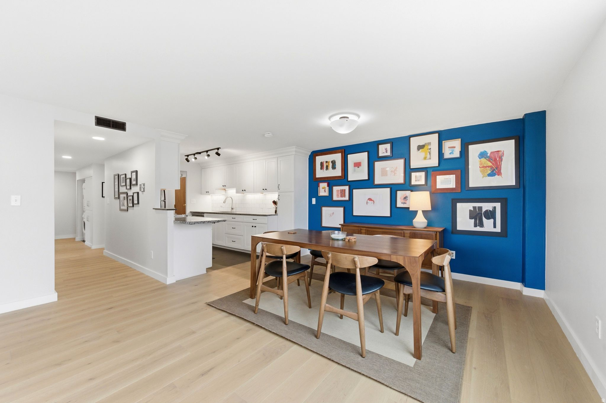 NORTHRIDGE H - Residential