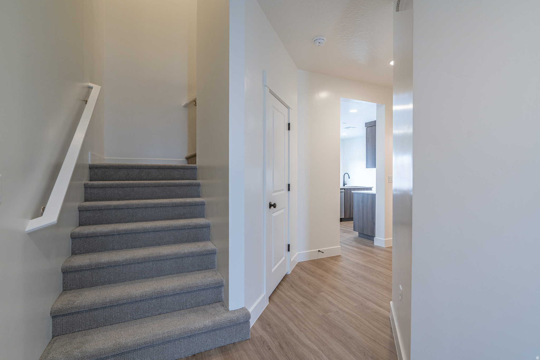 SOUTH DESERT TH 1 - Residential Lease