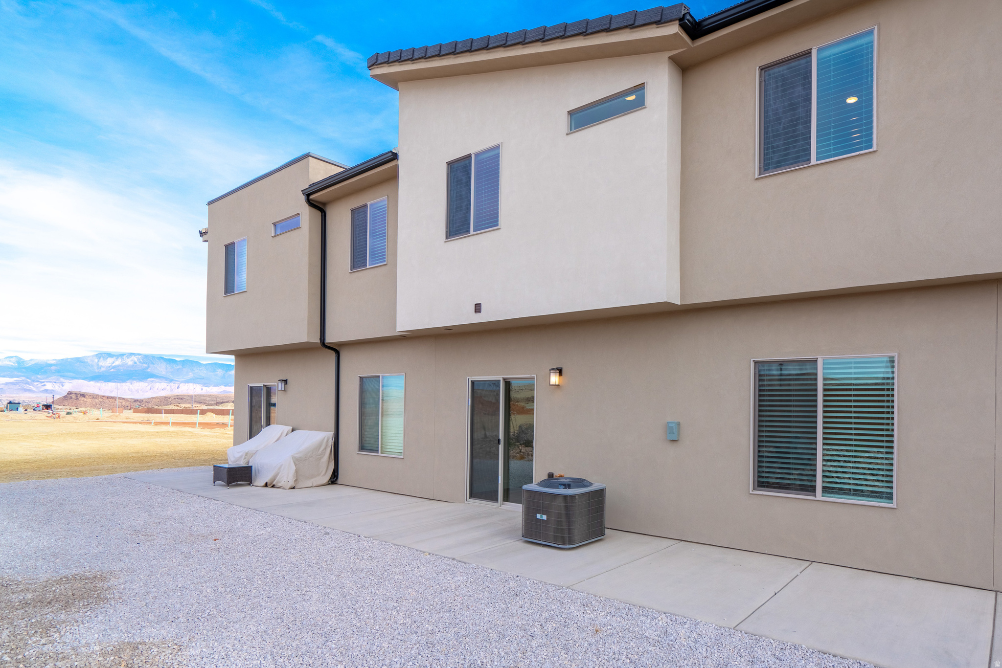 SOUTH DESERT TH 1 - Residential Lease