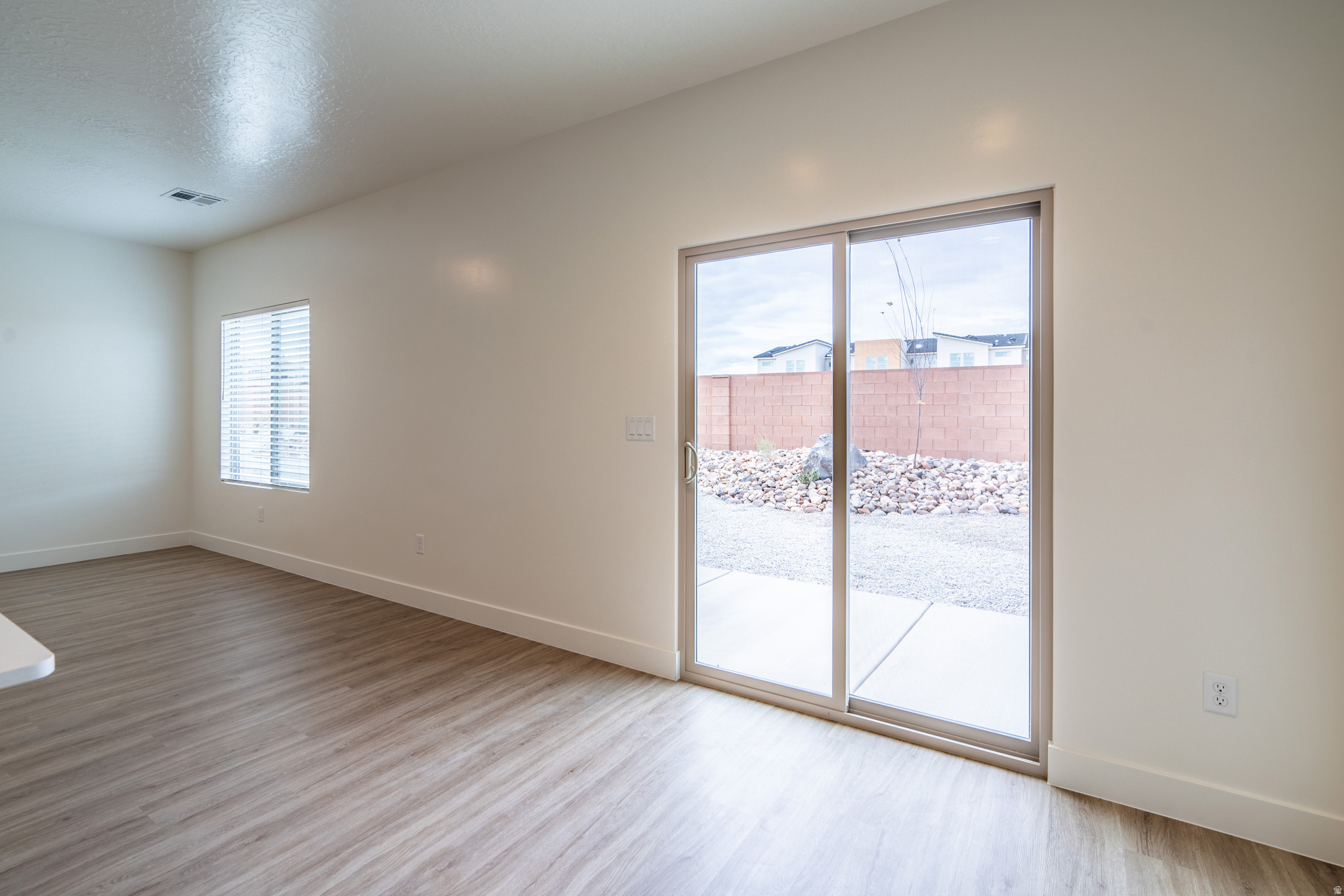 SOUTH DESERT TH 1 - Residential Lease