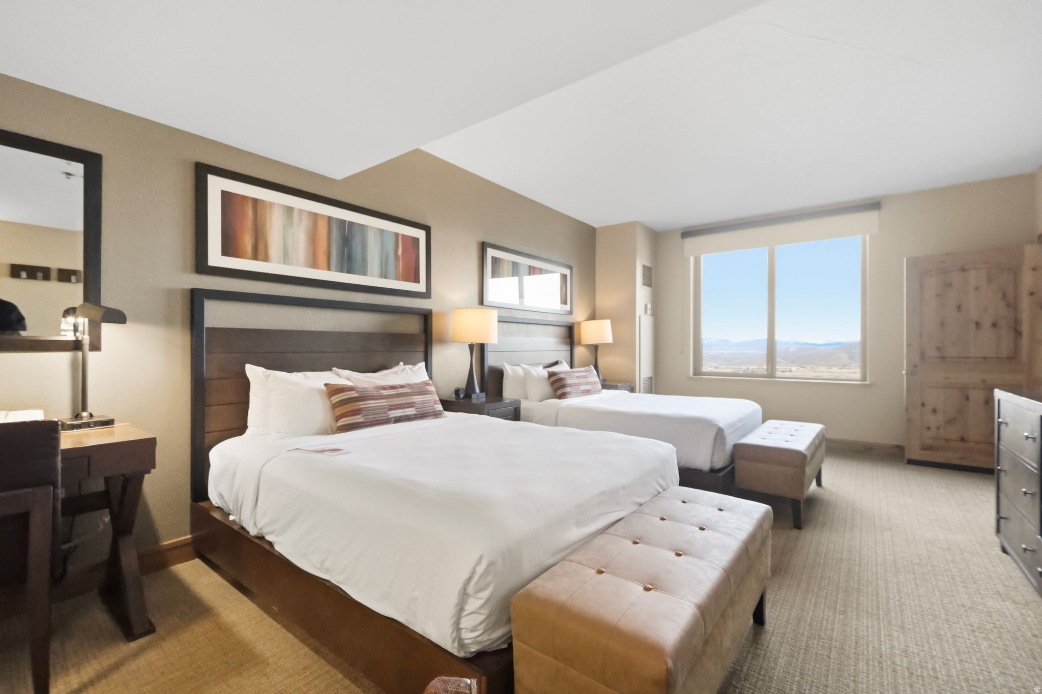 GRAND SUMMIT - Residential