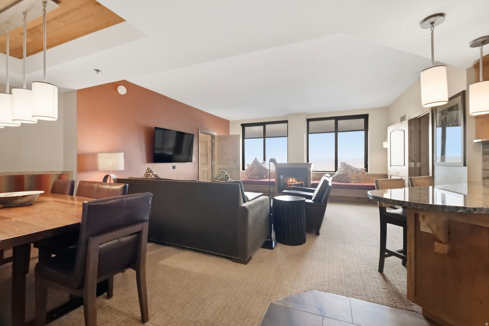 GRAND SUMMIT - Residential