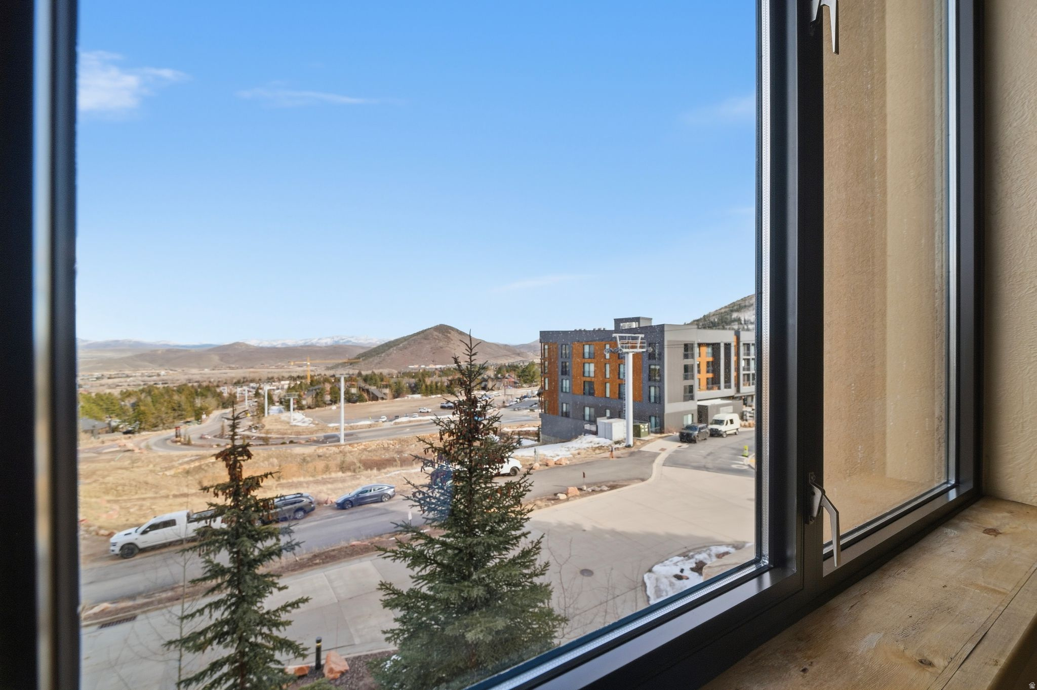 GRAND SUMMIT - Residential