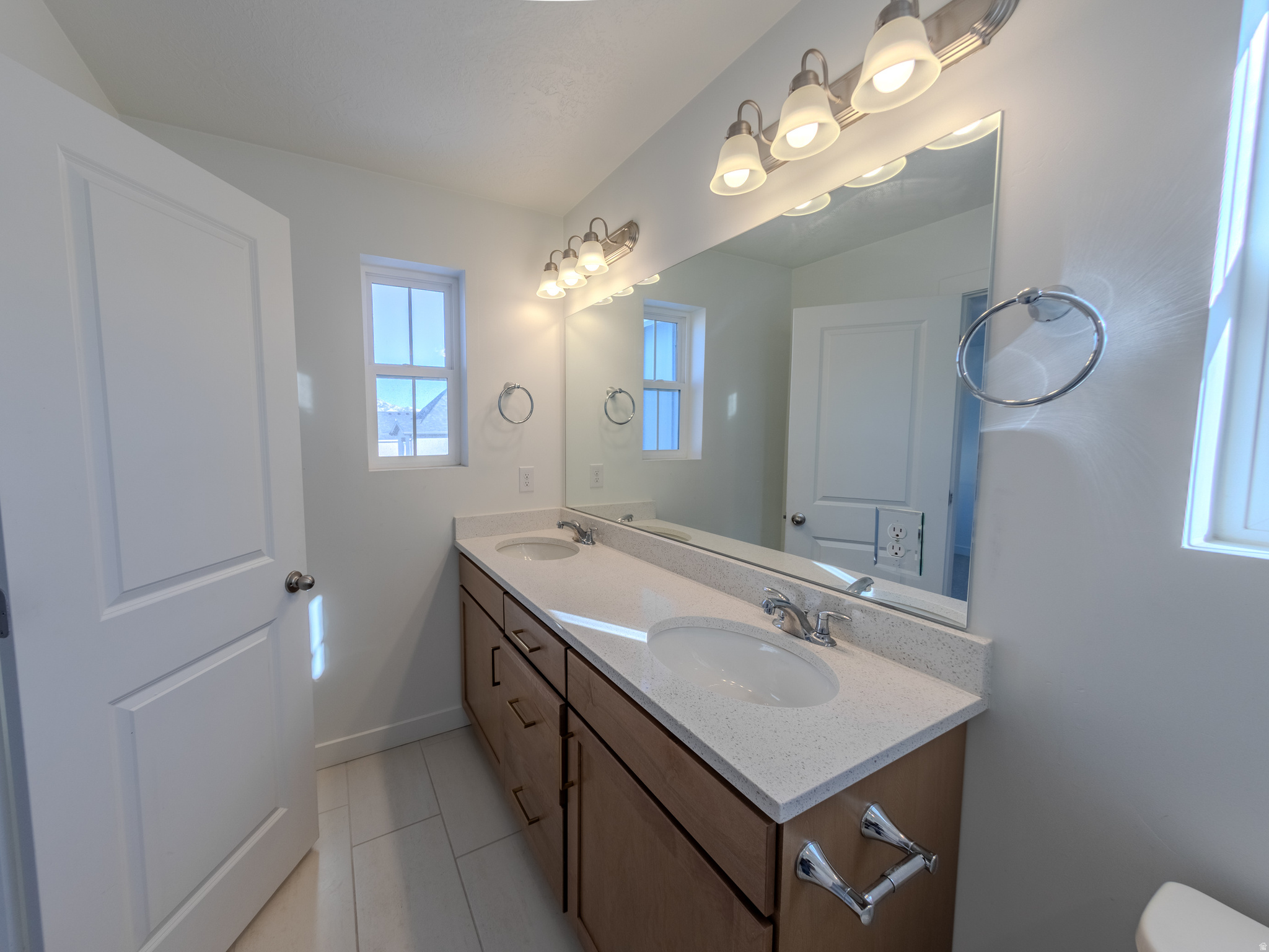 DAYBREAK - Residential