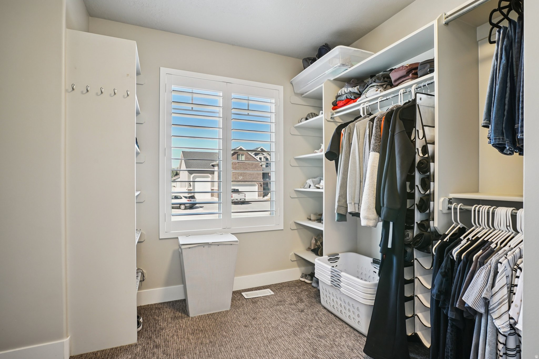 PLUSHNEST - Residential