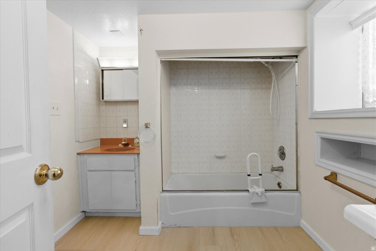 YOUNG PROPERTY - Residential