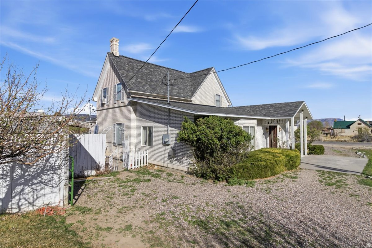 YOUNG PROPERTY - Residential