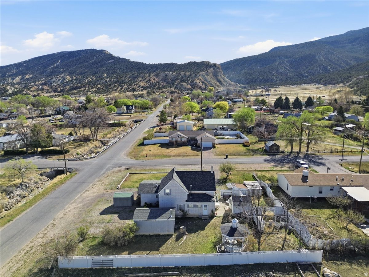 YOUNG PROPERTY - Residential