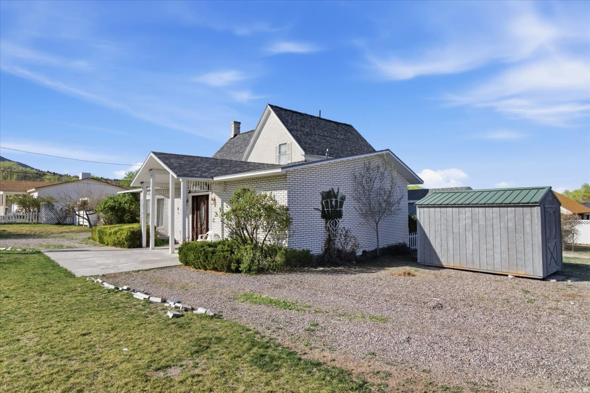 YOUNG PROPERTY - Residential