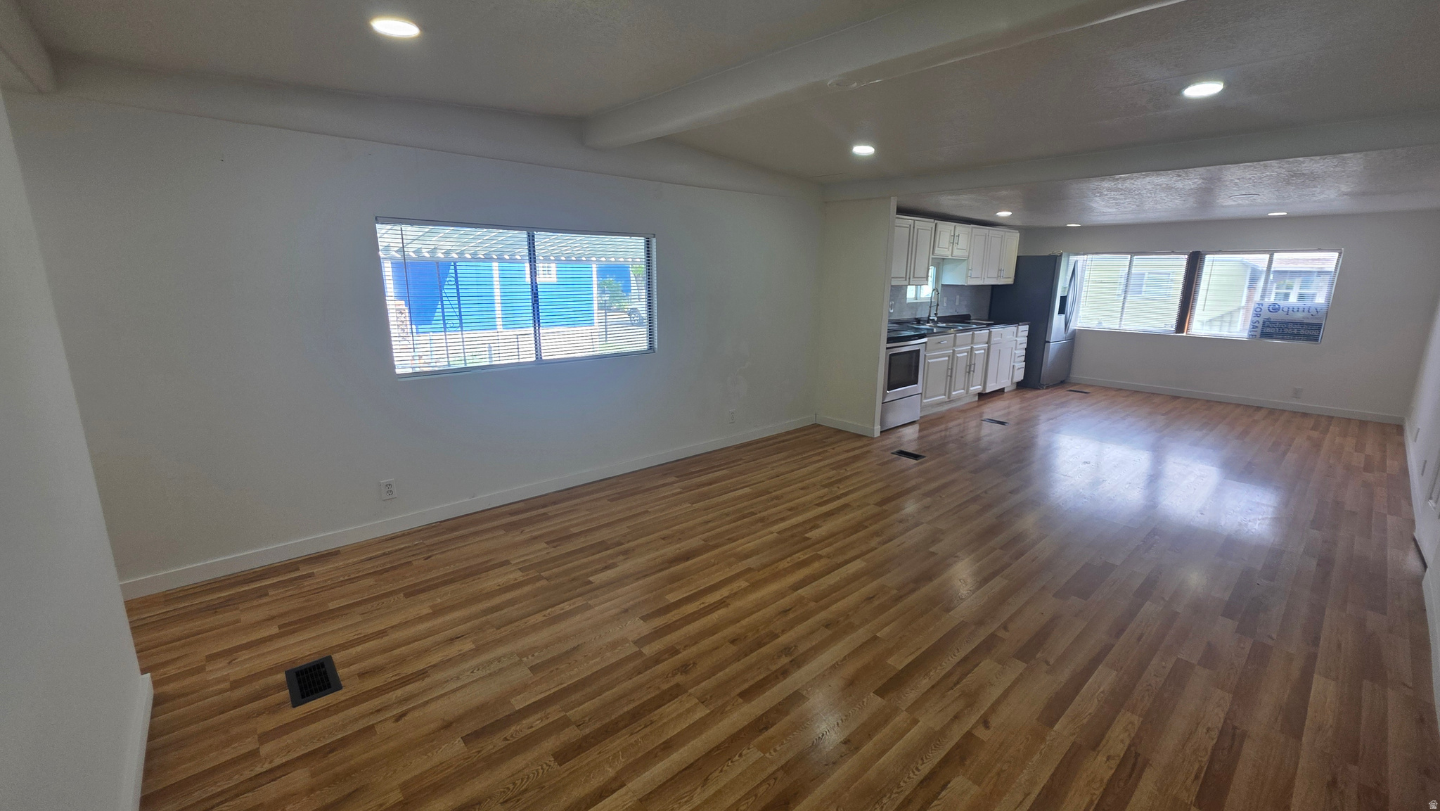 SANDEE VILLAGE - Residential