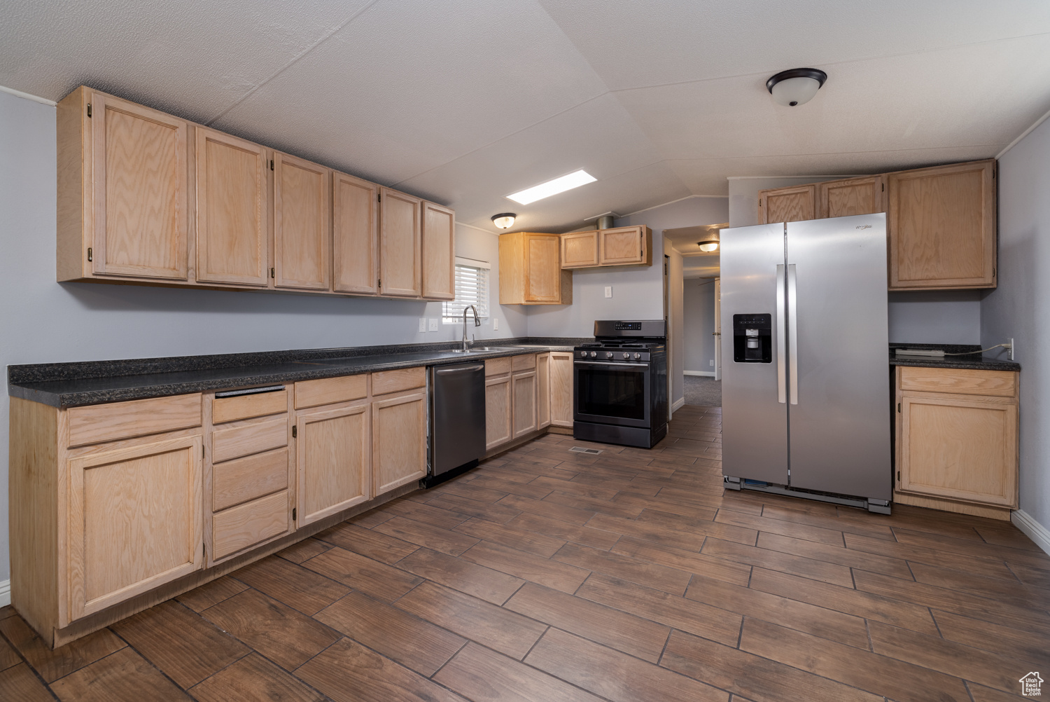 EAST MEADOWS - Residential