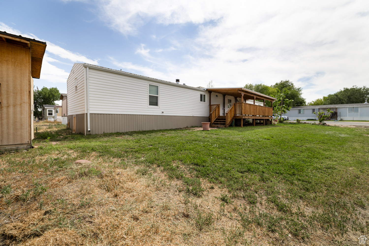 EAST MEADOWS - Residential