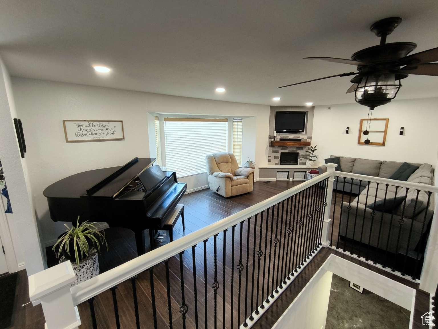 EPHRAIM - Residential