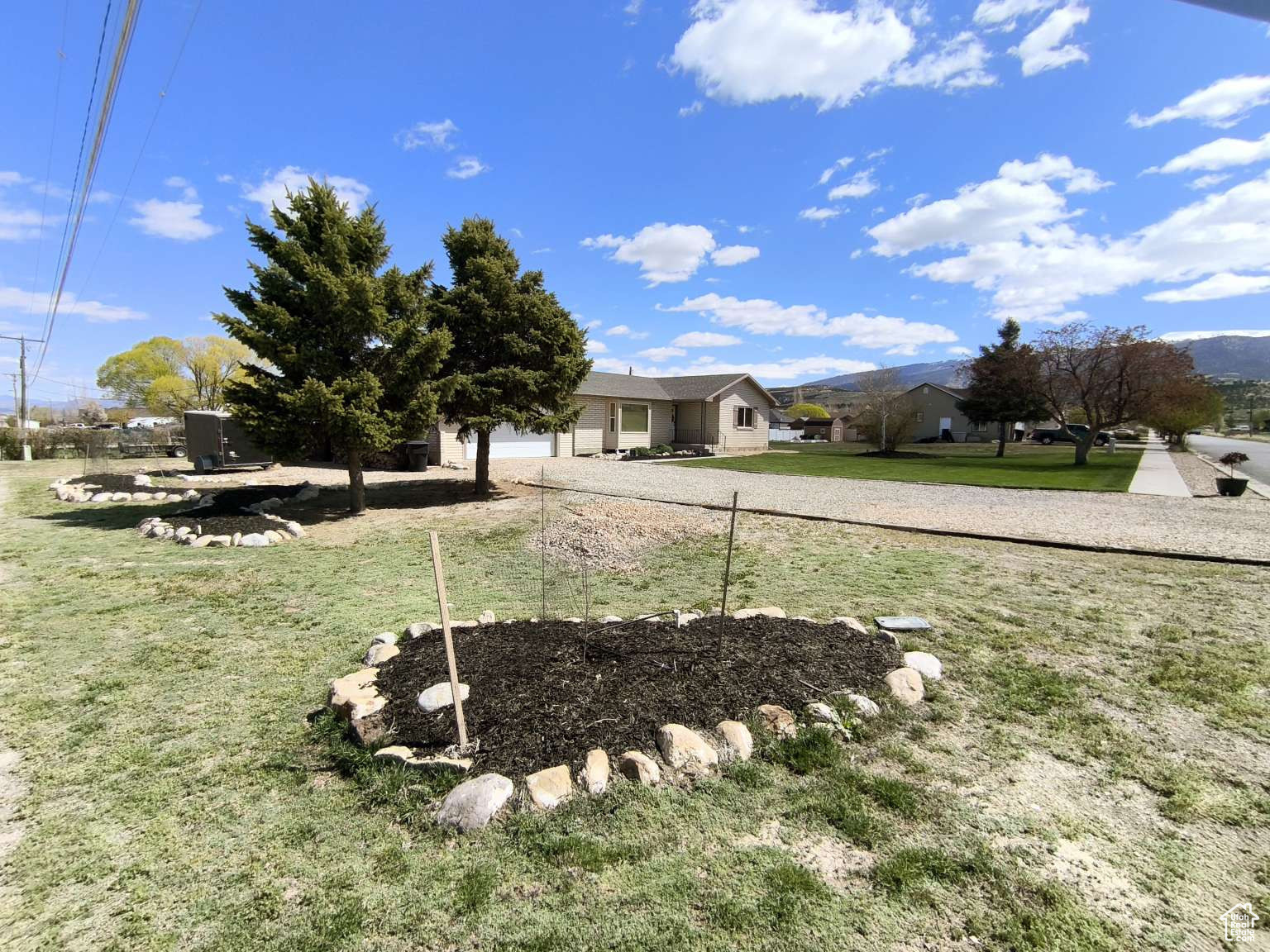 EPHRAIM - Residential