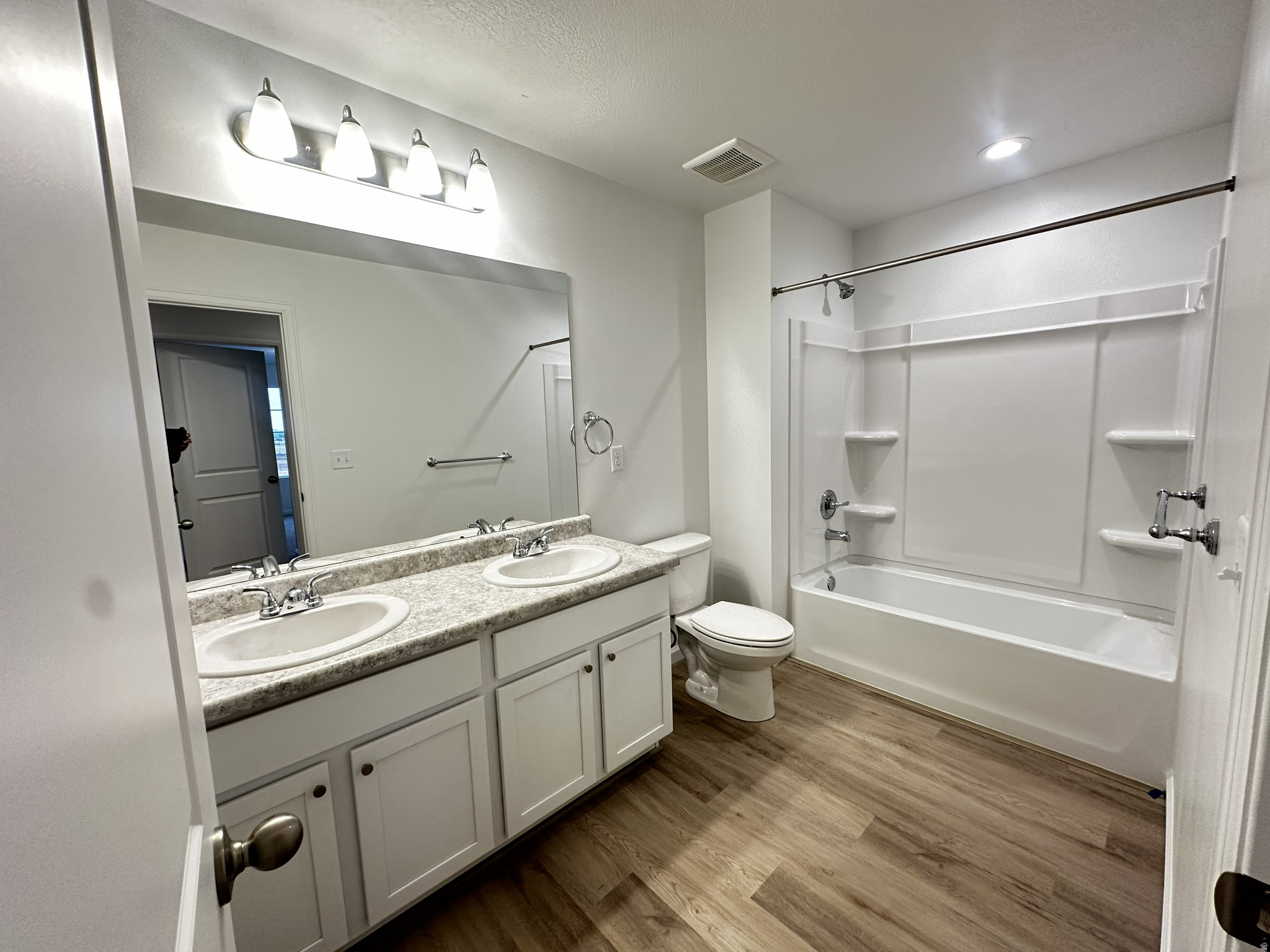 BEETON PATH - Residential