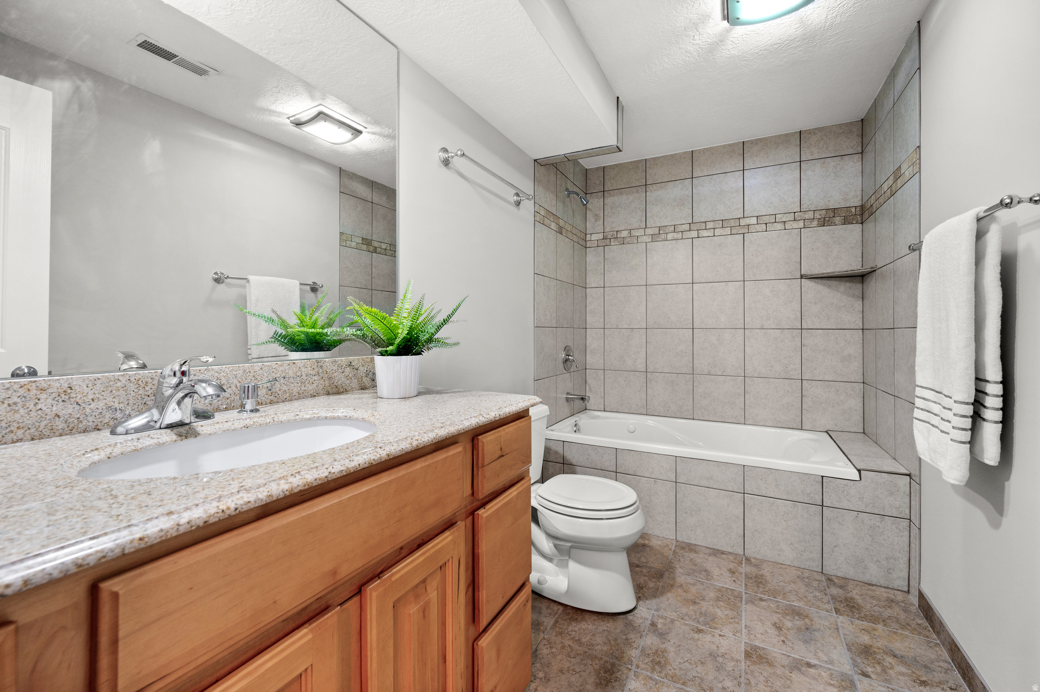 ESPRIT HOMES OF MILLCREEK P U D - Residential