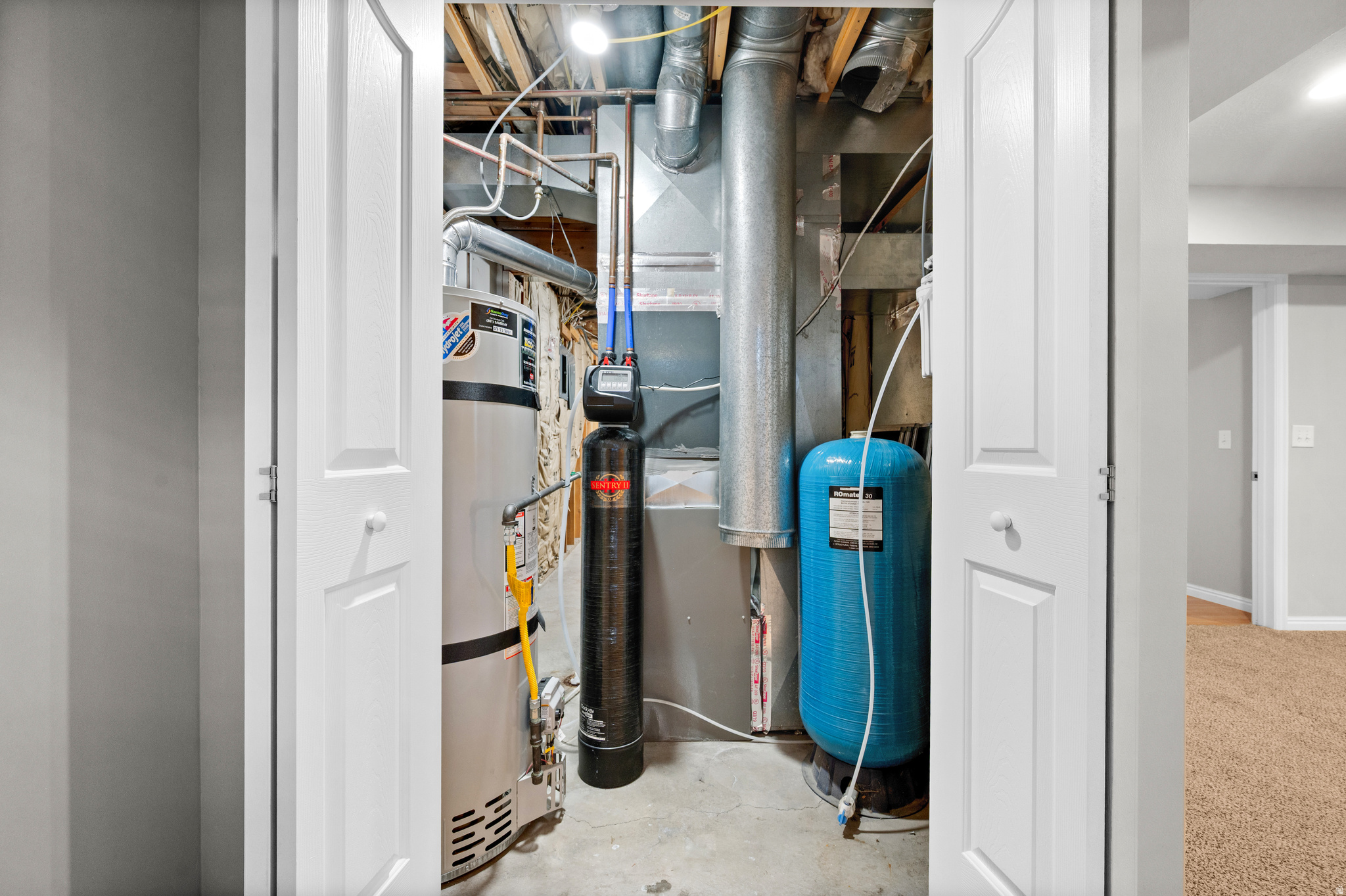 ESPRIT HOMES OF MILLCREEK P U D - Residential