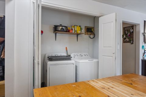 Tiny photo for 420 E 600 S, Payson, UT 84651 (MLS # 2127889)