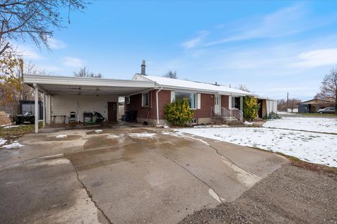Tiny photo for 420 E 600 S, Payson, UT 84651 (MLS # 2127889)