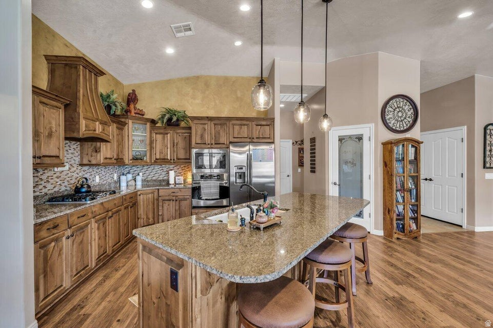 QUAIL COVE SUB - Residential