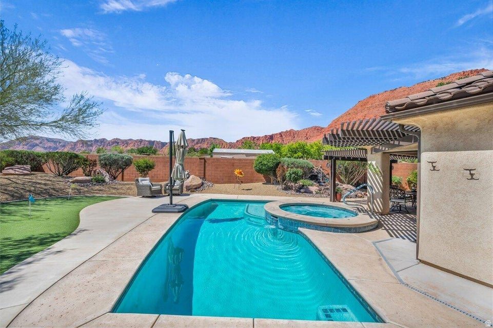 QUAIL COVE SUB - Residential
