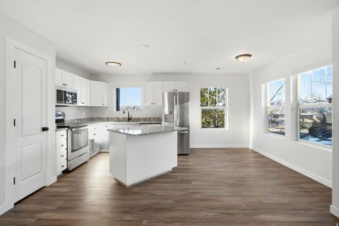 Tiny photo for 1716 W FOX BAY DR #H204, Heber City, UT 84032 (MLS # 2129750)