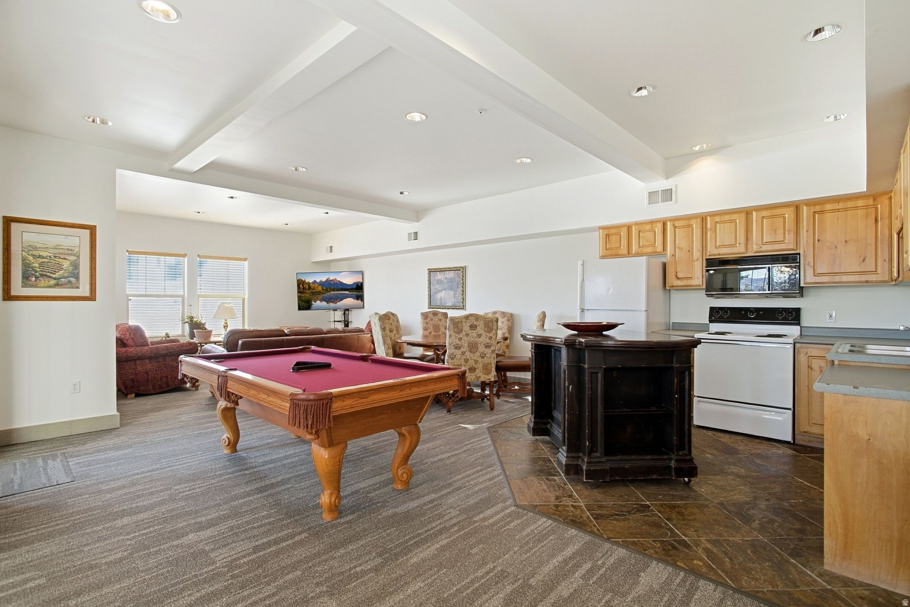 FOX BAY CONDOMINIUMS - Residential