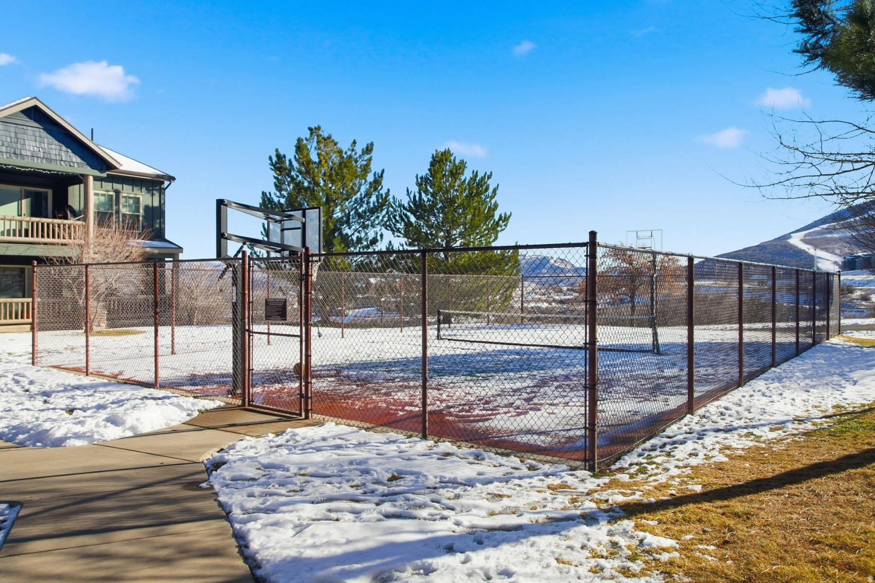 FOX BAY CONDOMINIUMS - Residential