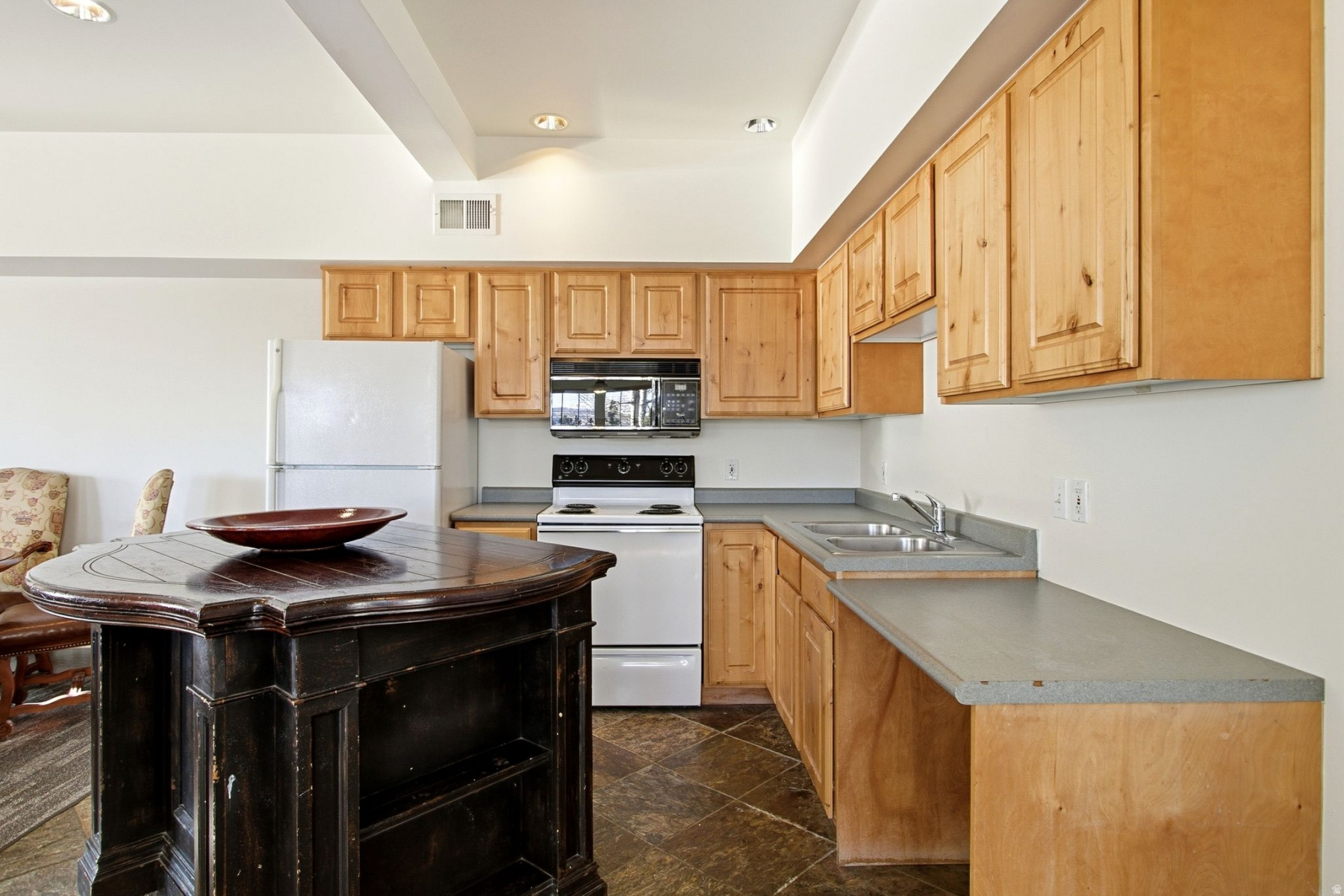 FOX BAY CONDOMINIUMS - Residential