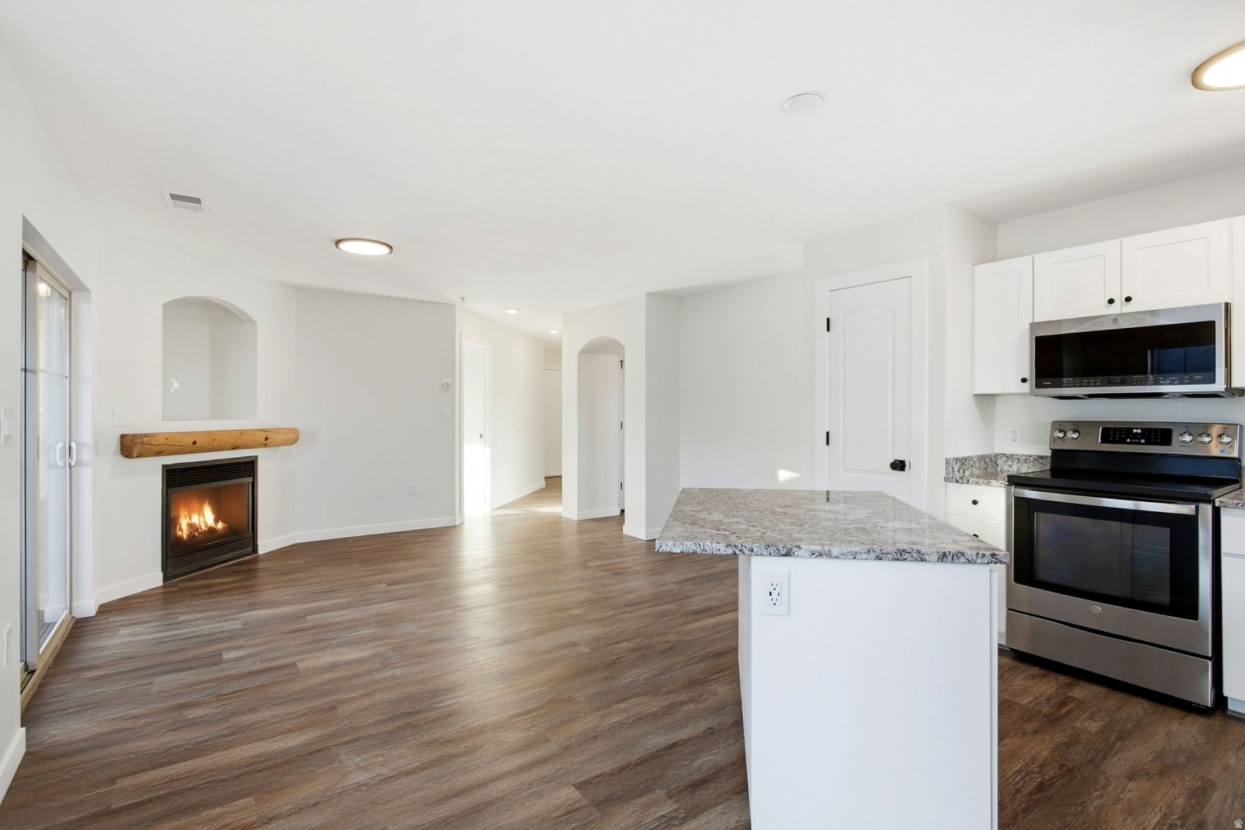 FOX BAY CONDOMINIUMS - Residential