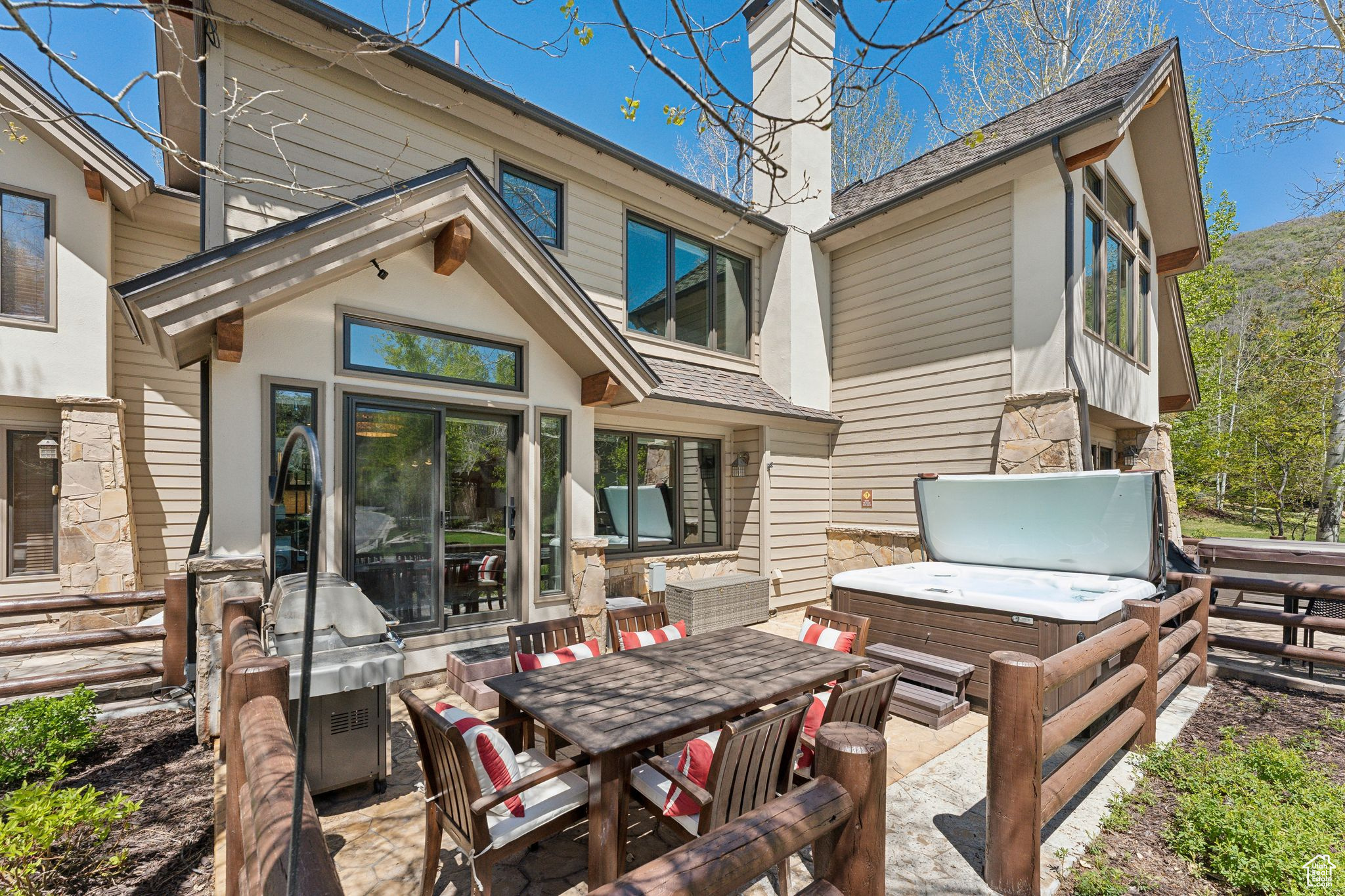 2464 Deer Lake Dr, Park City, Utah image 3