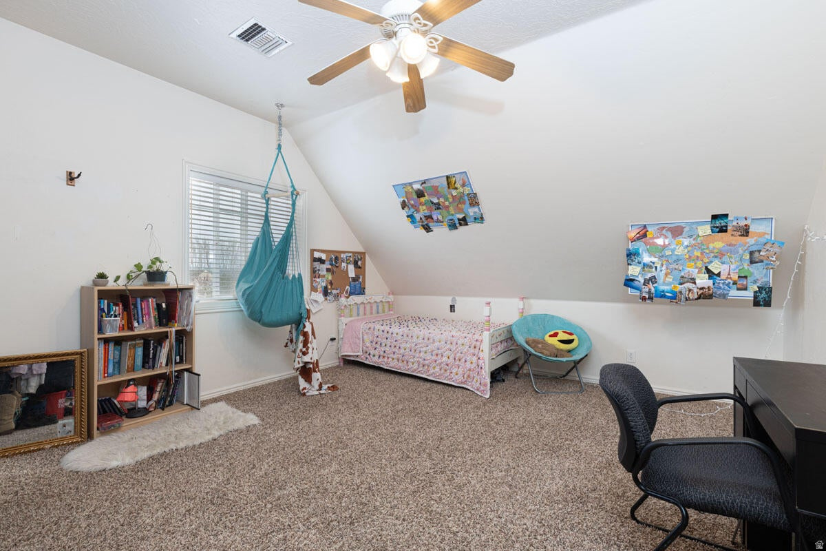 EQUESTRIAN POINTE - Residential