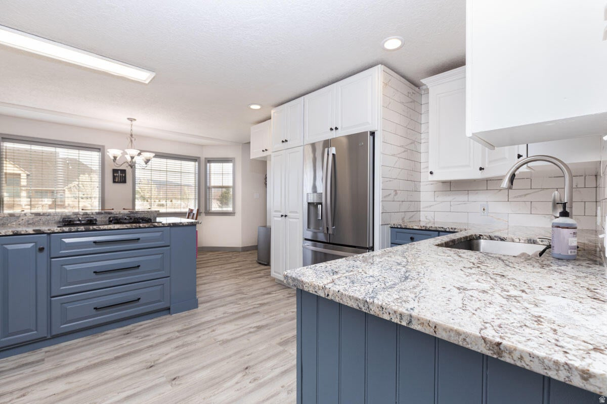 EQUESTRIAN POINTE - Residential