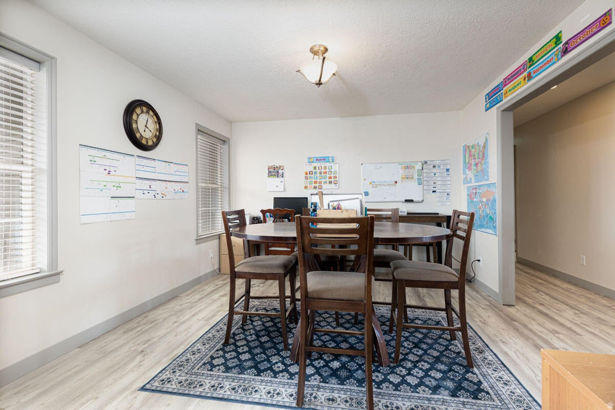 EQUESTRIAN POINTE - Residential