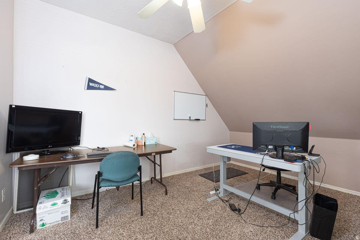 EQUESTRIAN POINTE - Residential