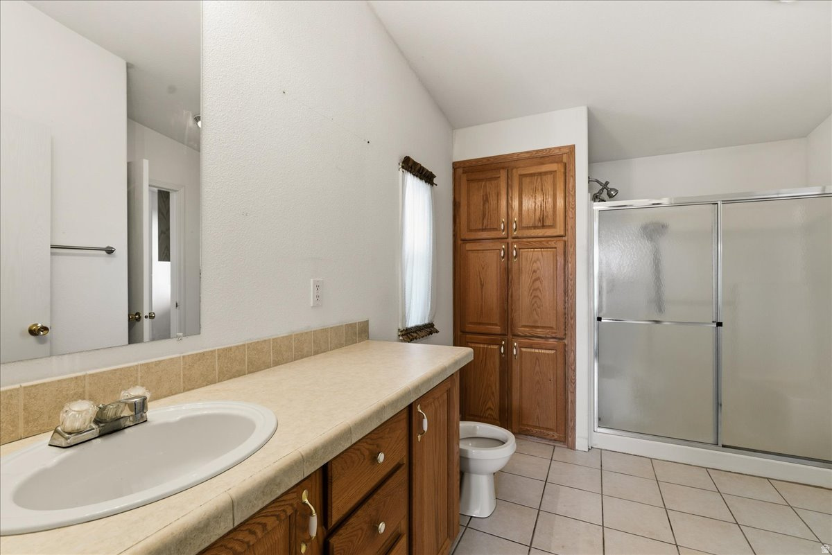 WINCHESTER ESTATES - Residential