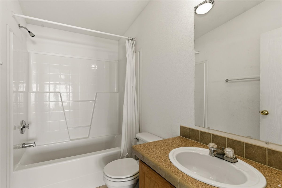 WINCHESTER ESTATES - Residential