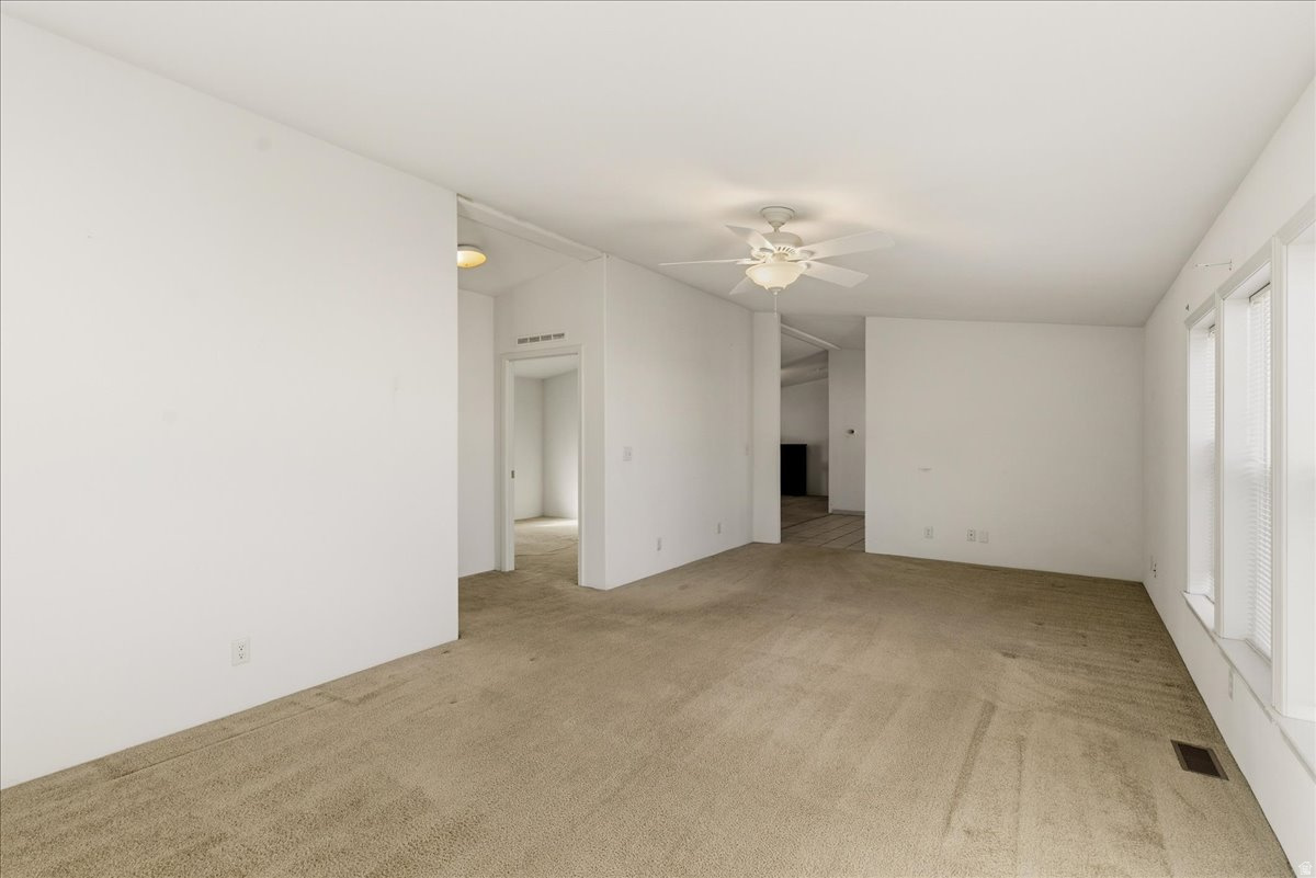 WINCHESTER ESTATES - Residential